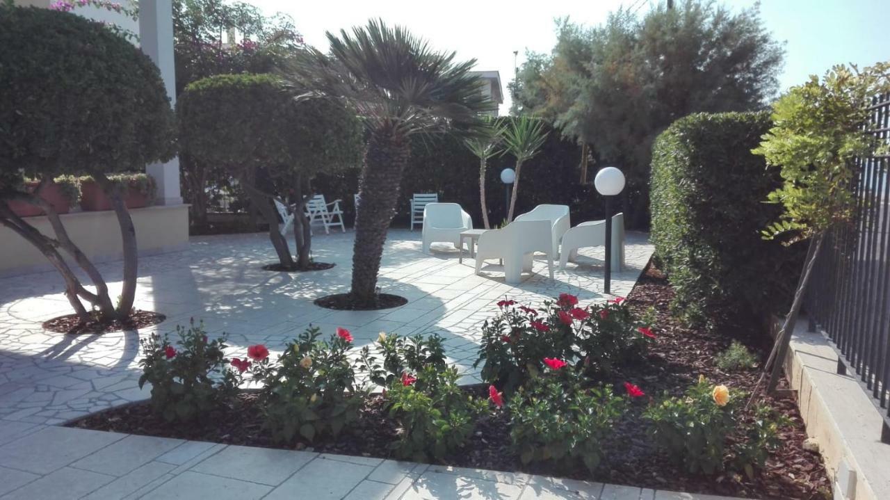 Casa Dei Glicini Hotel Nardo Exterior photo